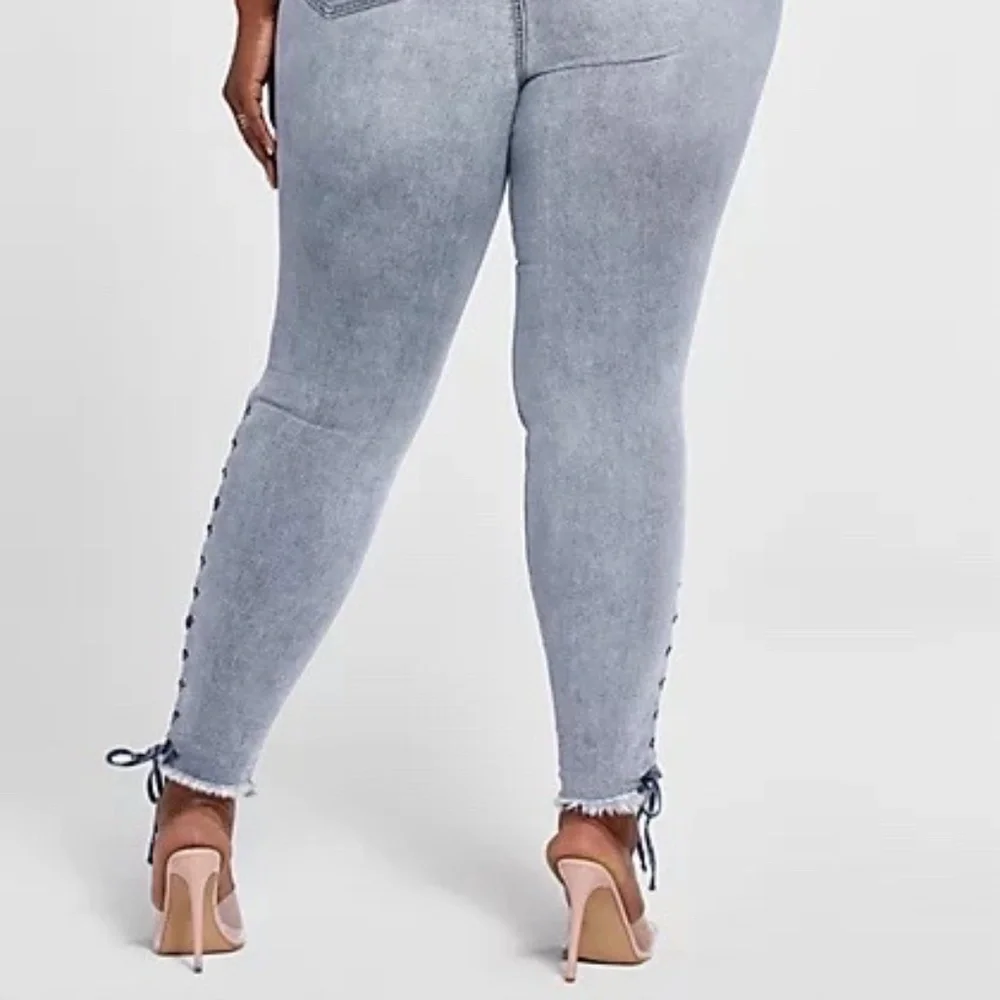 Fashion to Figure Curvy Skinny Jean Lace Up Detail NWT Size 18 - Picture 3 of 7